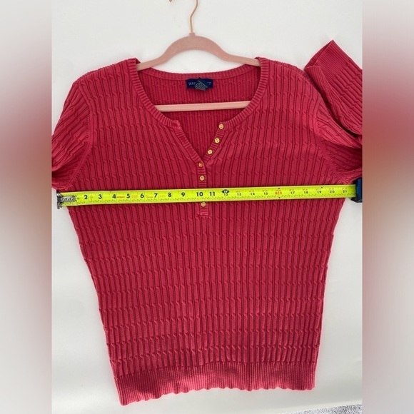Karen Scott pink cable knit sweater with gold buttons large - Picture 5 of 6